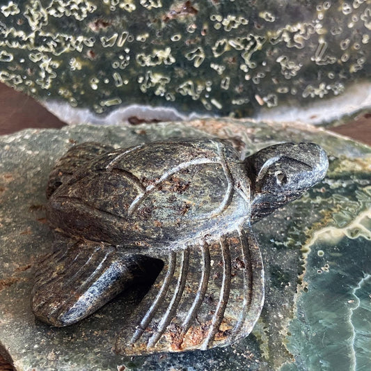 Z Serpentine Sea Turtle Sculpture